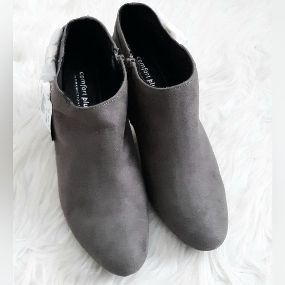 Comfort Plus Predictions Heeled Booties - Picture 4 of 12